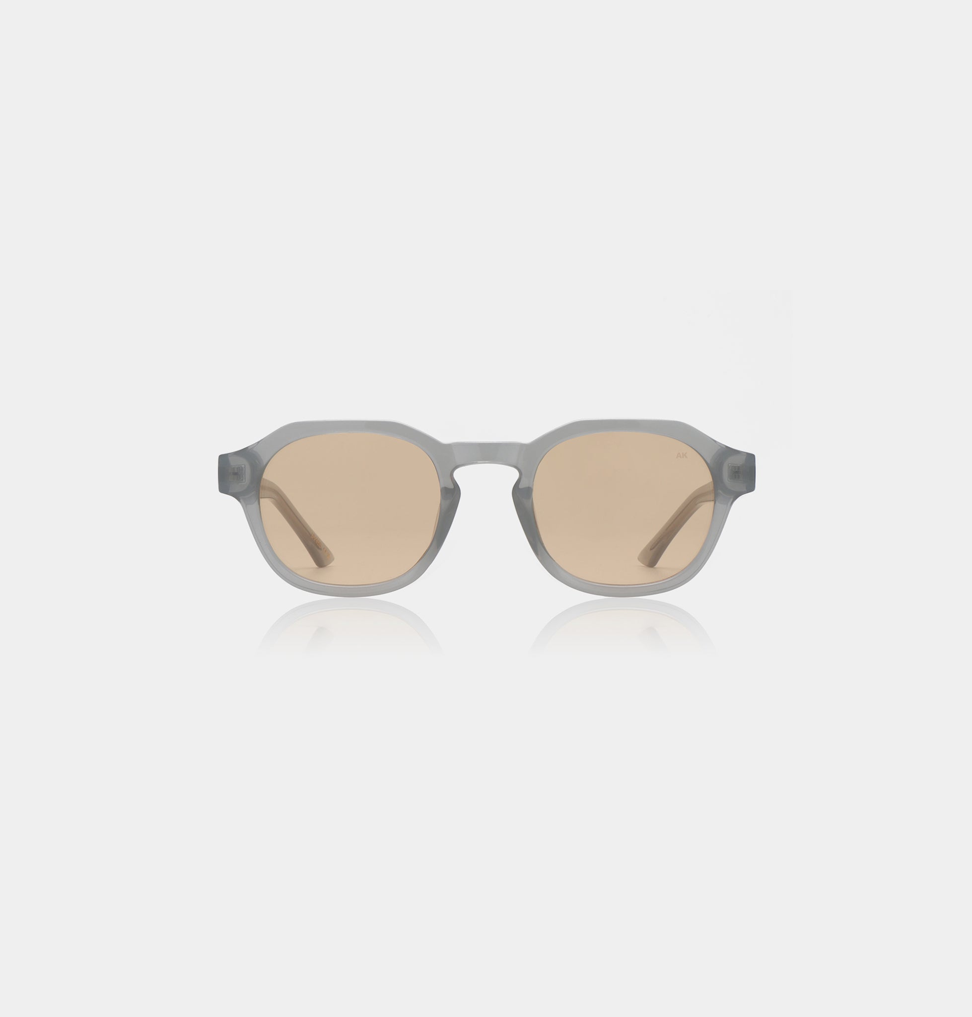 Zan - Glaucus Grey