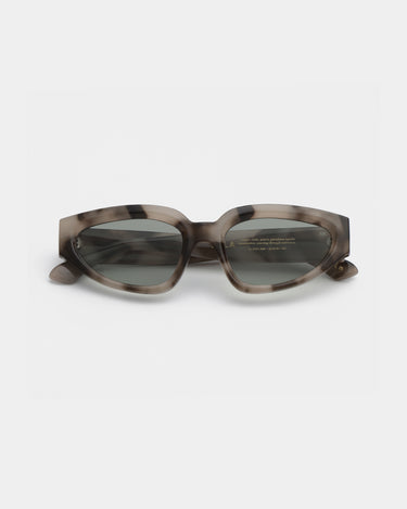 Cat-eye solbriller i brun stel liggende