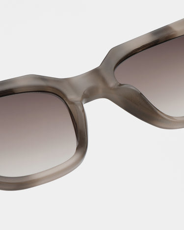 Cateye solbriller i brun stel detalje