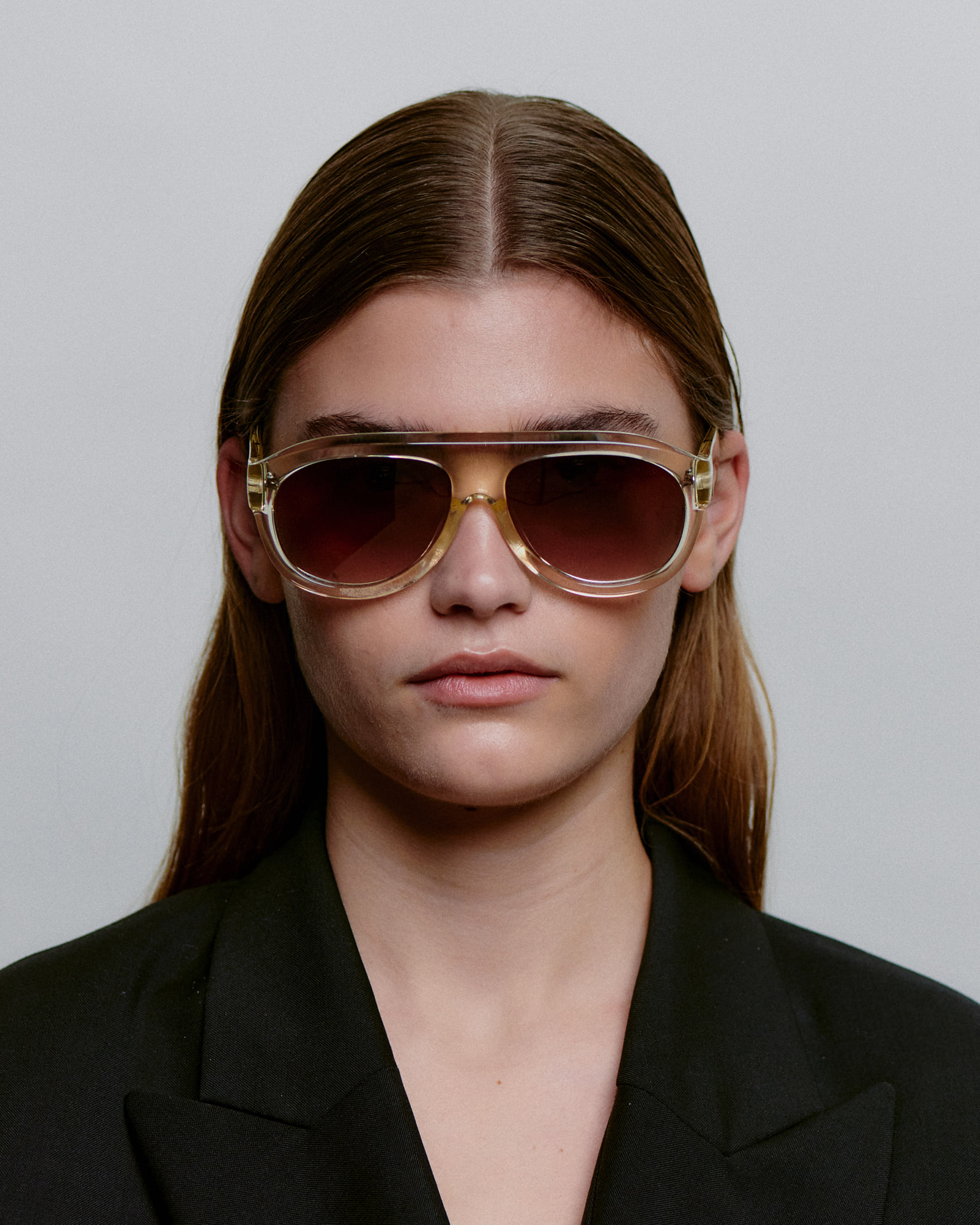 Store transparent aviator A.Kjærbede solbriller med mørk glas - kvindemodel