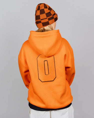 Orange öhouse hoodie bagfra kvindemodel